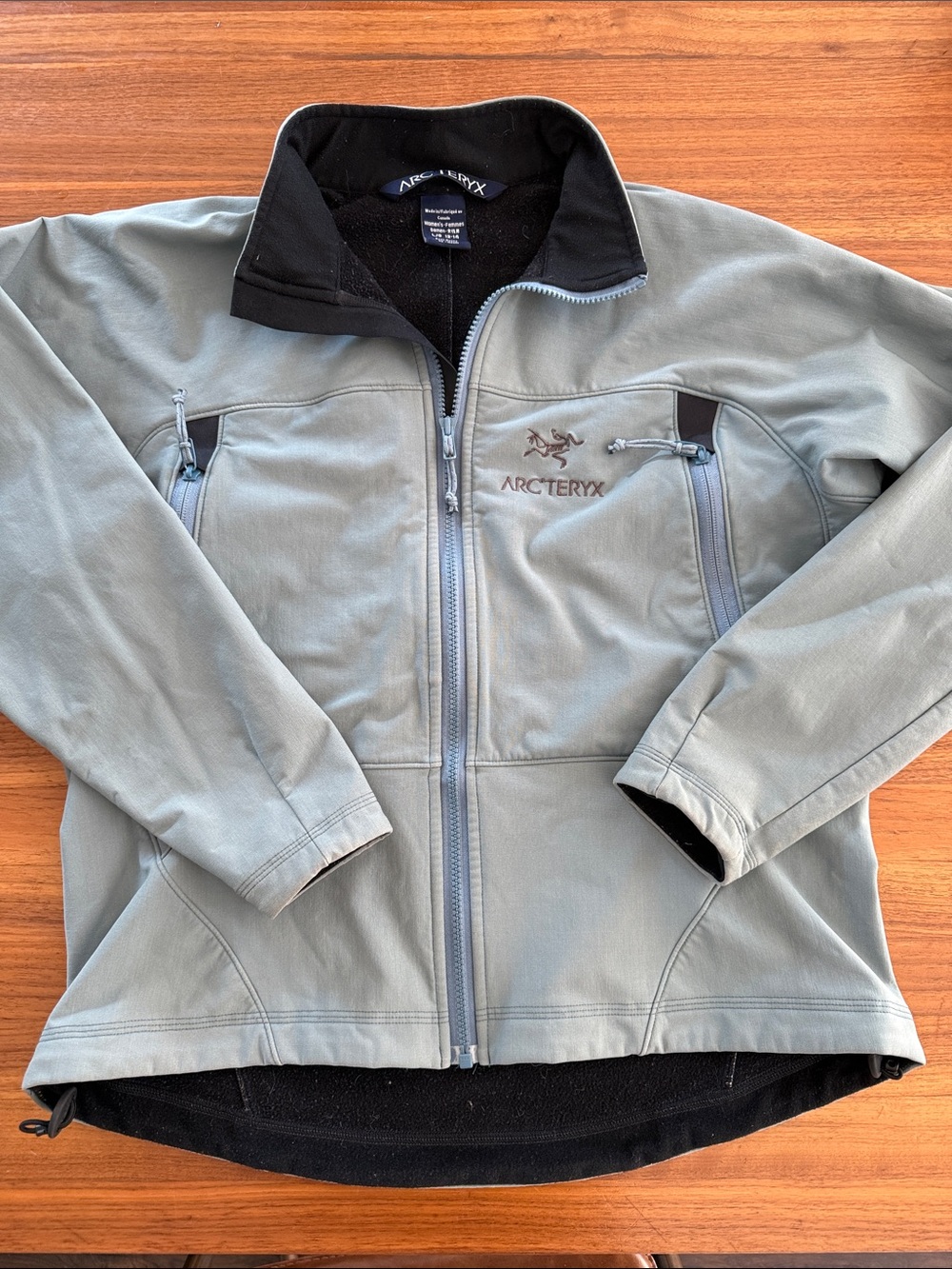 Vintage 2000s Arc'teryx Women’s Gamma SV Soft Shell Greenish blue Jacket sz L